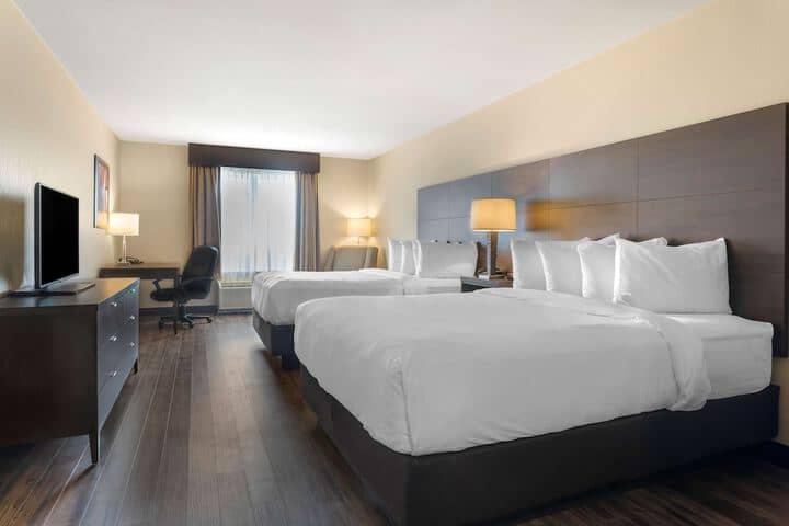 Room 16 of 47
