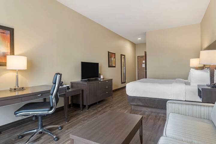 Room 12 of 47