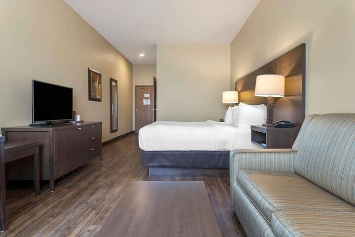 Room 13 of 47
